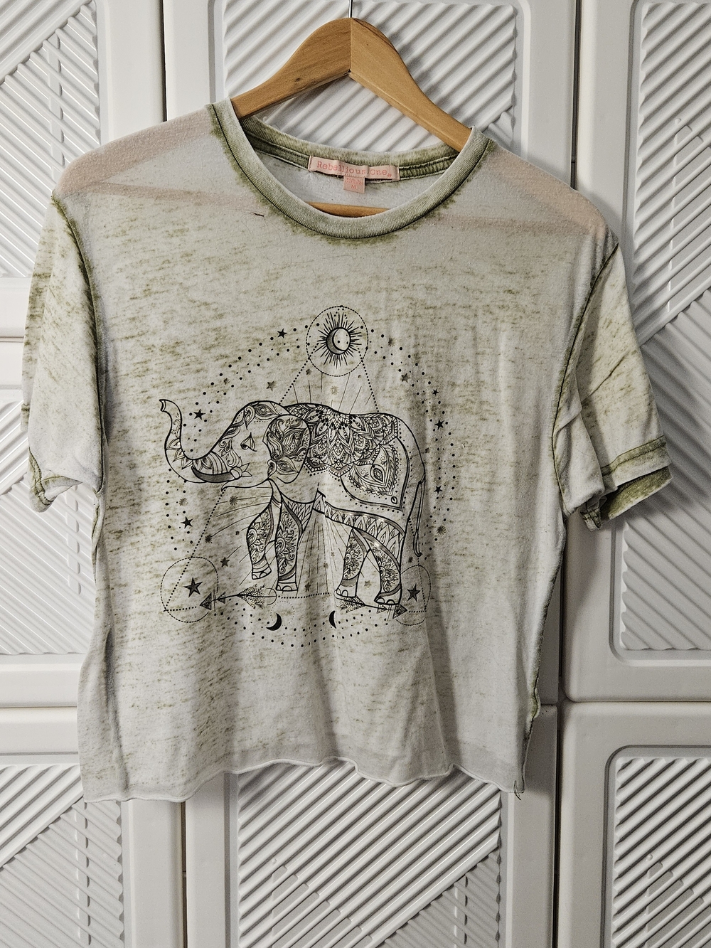 Roller Rabbit Green Tie-Dye Elephant Graphic Tee
